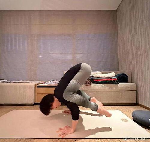 国产瑜伽裤综合视频,时尚与健康共舞的视觉盛宴  第1张